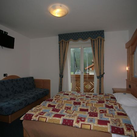 Garni Eden Hotel Canazei Room photo